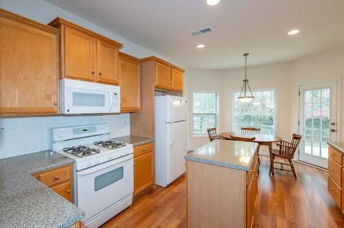 3007 Waterdance Dr, Kennesaw, GA 30152-7442