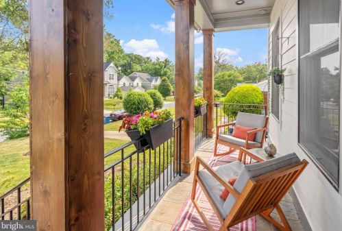 6604 Gordon Ave, Falls Church, VA 22046-1822