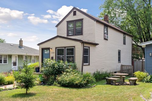 1008 James Ave, Saint Paul MN  55102-3333 exterior