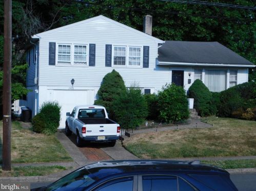 1428 Chestnut Ave, Gloucester, NJ 08030-2232