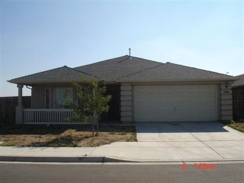 1290 Ardilla Dr, Madera, CA 93638-9314