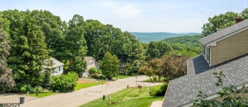 19 Cottonwood Dr, Dover NJ  07869-4707 exterior