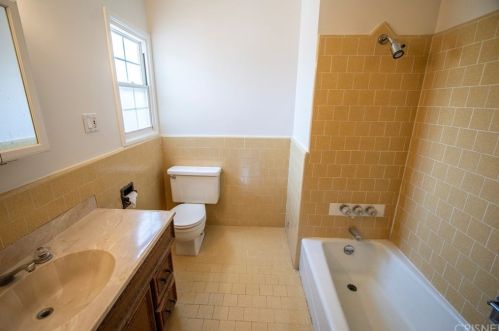 1205 Western Ave, Glendale CA  91201-1426 exterior
