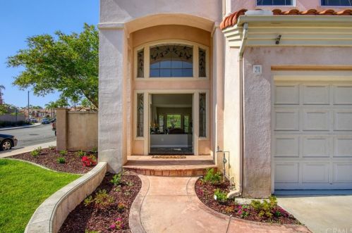 21 Salinas, El Toro, CA 92610-1861