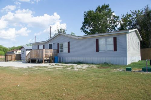 1410 Evergreen St, Fresno, TX 77545-7682