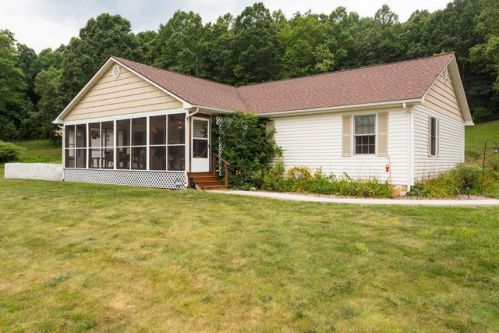 6315 Newport Rd, Catawba, VA 24070-2419