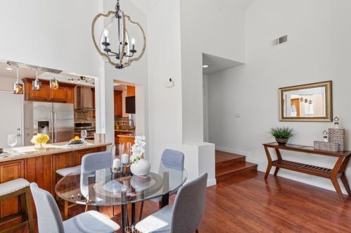 31 Del Perlatto, Irvine CA  92614-5359 exterior