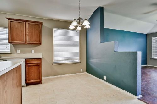 8232 Rnch Hand Trl, Fort Worth TX  76131-5365 exterior