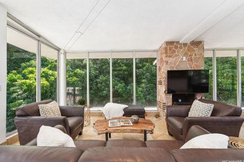 3631 Kalihi St, Honolulu, HI 96819-3038