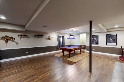 725 Bluebell Ln, Pingree Grove IL  60140-9154 exterior