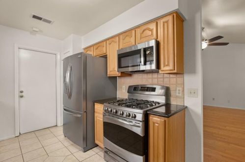 2811 Firecrest Dr, Austin TX  78748-5127 exterior