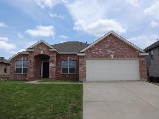 2706 Logan Dr, Midlothian TX  76063-5101 exterior
