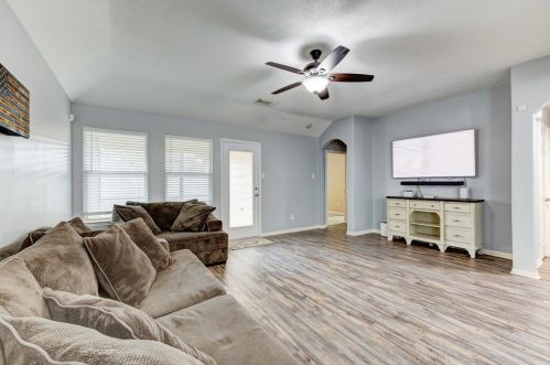 26311 Christen Canyon Ln, Richmond TX 77406-5465 exterior