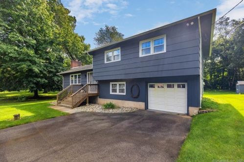 64 Dellwood Rd, Waterbury, CT 06716-2306