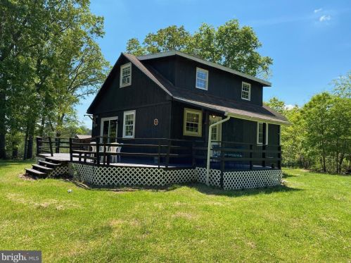 130 Turkey Ridge Ln, Berkeley Springs, WV 25411-5710