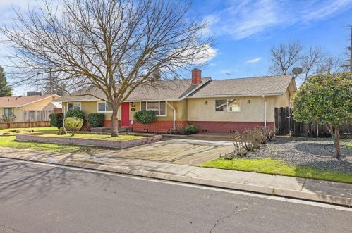 1700 Thorsen Ave, Modesto, CA 95355-1830