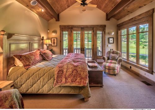 10221 Dick Barter, Truckee CA  96161-5172 exterior