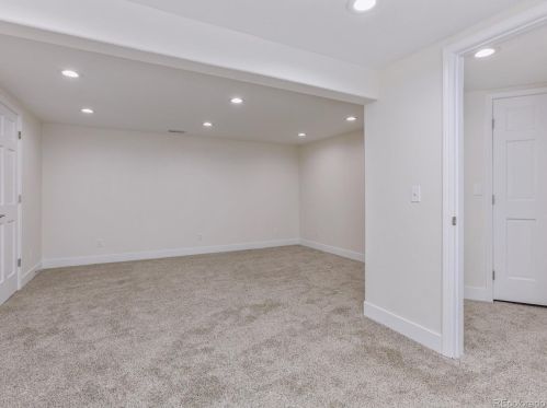 16223 Belleview Dr, Aurora CO  80015-4157 exterior