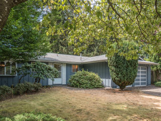 33 176th Ave, Portland, OR 97230-6601