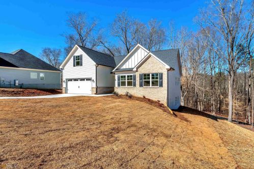 906 Belmont Park Dr, Commerce, GA 30529-8503