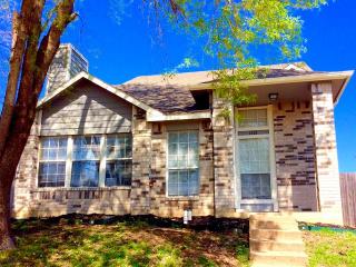 1521 Savannah St, Mesquite TX  75149-8715 exterior