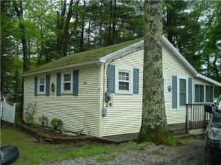 54 Raymonds Point Rd, Coventry, RI 02816-8937