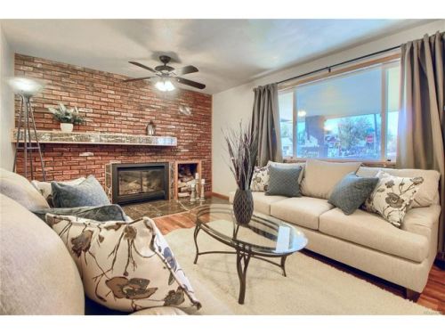 3915 Nevada Pl, Denver, CO 80219-2517