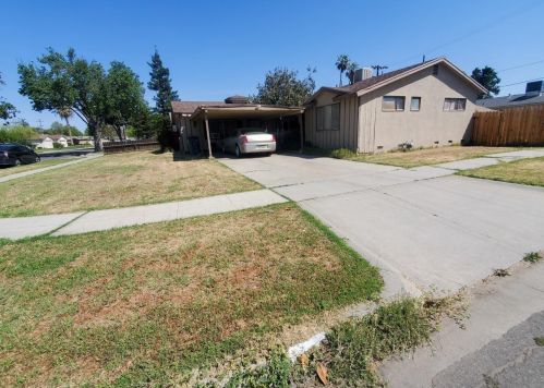 4306 Gearhart Ave, Fresno, CA 93726-3414