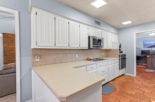 2615 Medina Dr, Carrollton TX 75007-5902 exterior