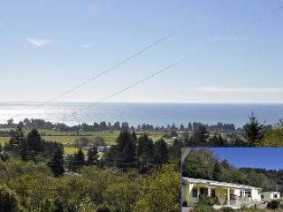 98261 Tuttle Ln, Harbor, OR 97415-9487