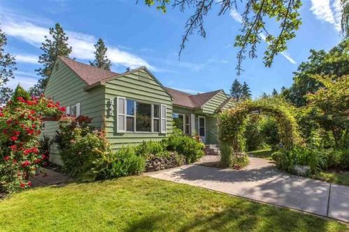 945 42nd Ave, Spokane, WA 99203-6201