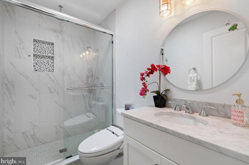 80 Robert Rd, Princeton NJ  08540-5333 exterior