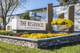 2134 Goebbert Rd, Arlington Hts IL  60005-4107 exterior