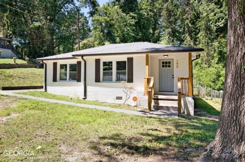 190 Childs Dr, Atlanta GA  30314-2020 exterior