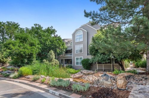 5725 Atlantic Pl, Denver CO  80227-2560 exterior