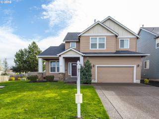 222 Boean Ln, Woodburn, OR 97071-1201