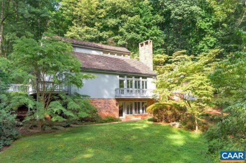 105 Rowledge Pl, Charlottesville, VA 22903-4737