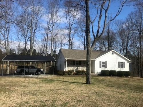 207 Nottingham Rd, Dickson, TN 37055-2736