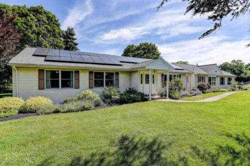 35 Telegraph Hill Rd, Holmdel Village, NJ 07733-1405