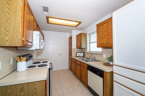 7905 Katie Ln, Fort Worth TX  76148-1512 exterior