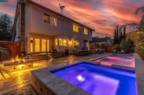 3715 Crofters Ct, Pleasanton, CA 94588-3414