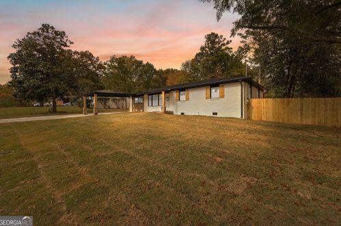 4325 Clare Ln, Lithia Springs, GA 30122-1613