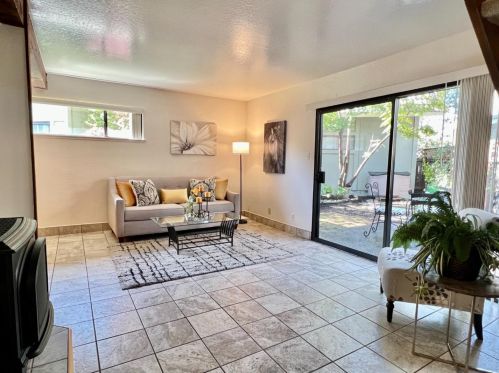 1990 Silverwood Ave, Mountain View, CA 94043-4405