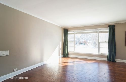 532 Dale Ave, Arlington Hts, IL 60004-6932
