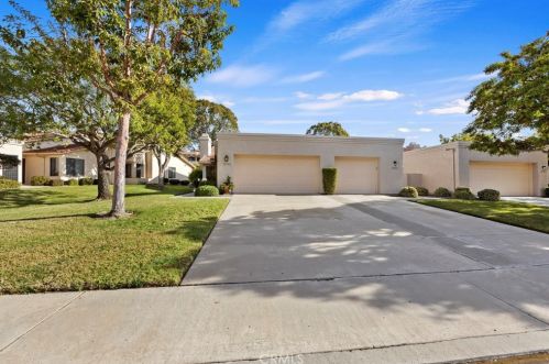 12780 Via Moura, San Diego, CA 92128-1535