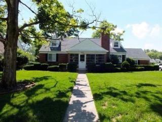 3233 Atherton Rd, Dayton, OH 45409-1206