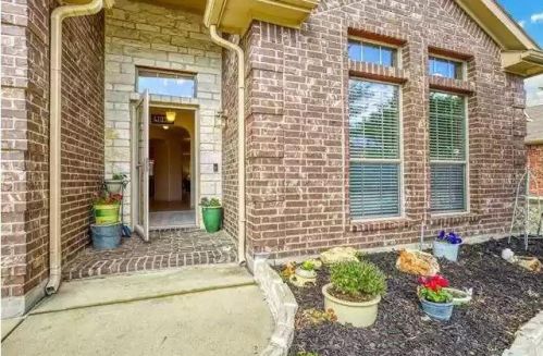2017 Laurel Forest Dr, Fort Worth TX  76177-3506 exterior
