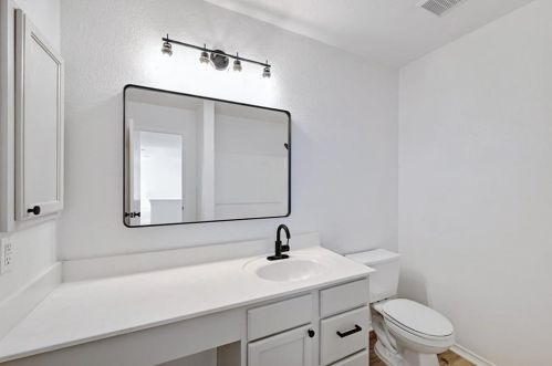 8029 Evadean Cir, Austin TX  78745-8004 exterior