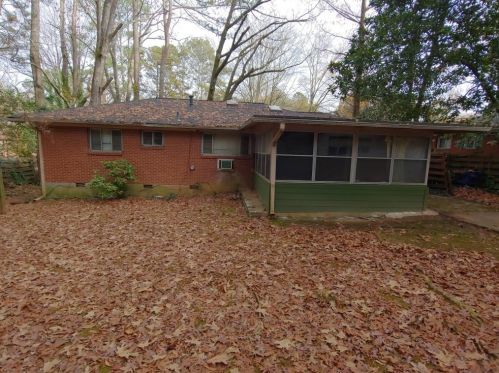 2555 Lancaster Dr, Atlanta GA  30344-2328 exterior