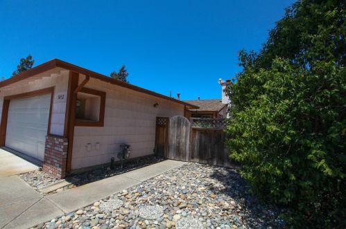 5452 Lenore Ave, Livermore, CA 94550-2364